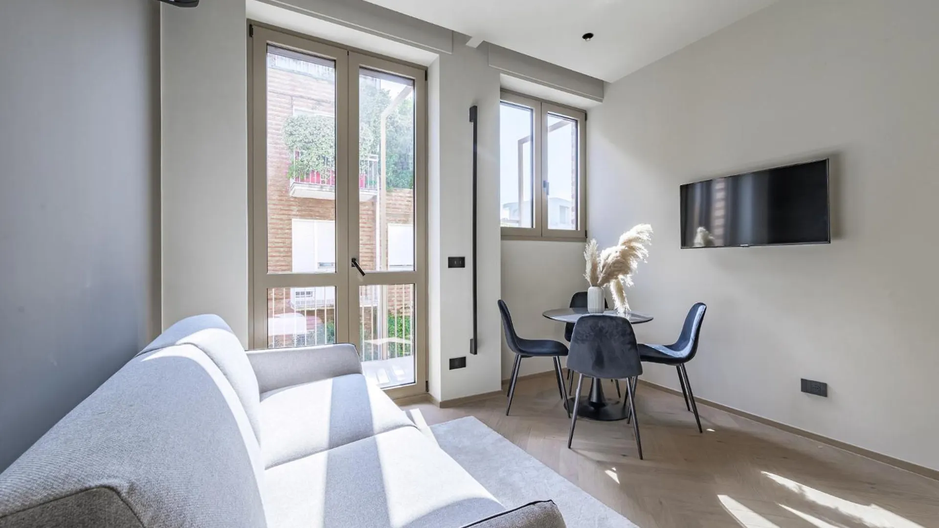 Luxury Suite Nel Cuore Di Milano Apartment
