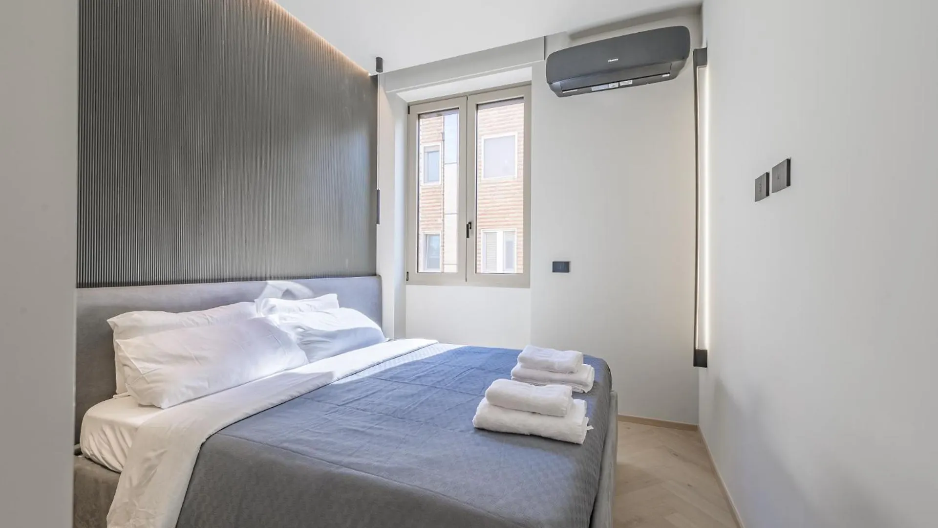 Luxury Suite Nel Cuore Di Milano Apartment Milan