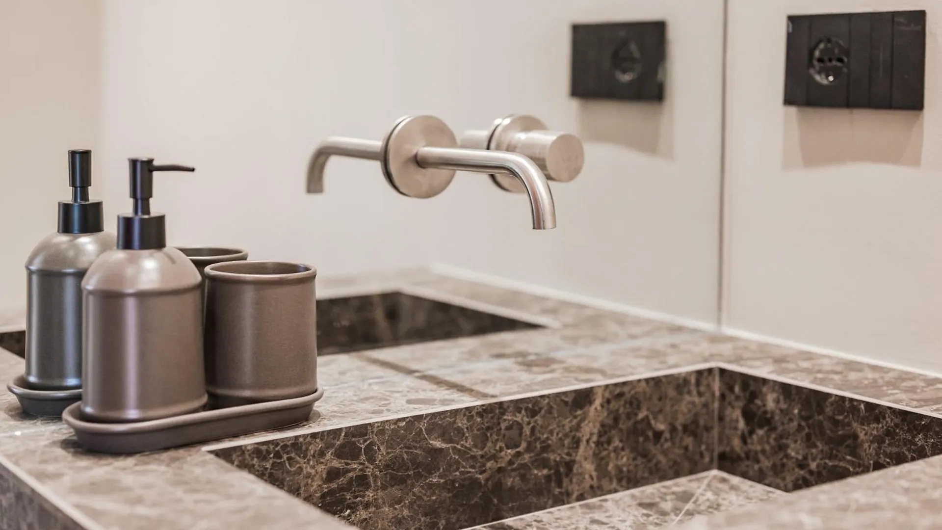 Luxury Suite Nel Cuore Di Milano 0*, ميلان إيطاليا